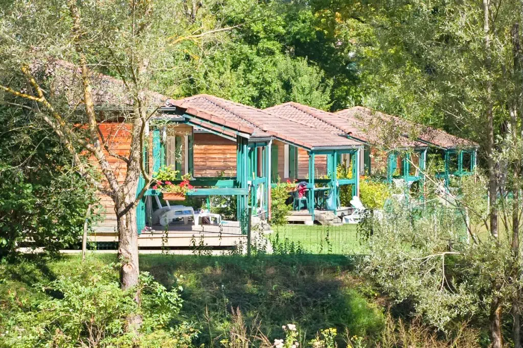 chalet camping les gorges du haut bugey